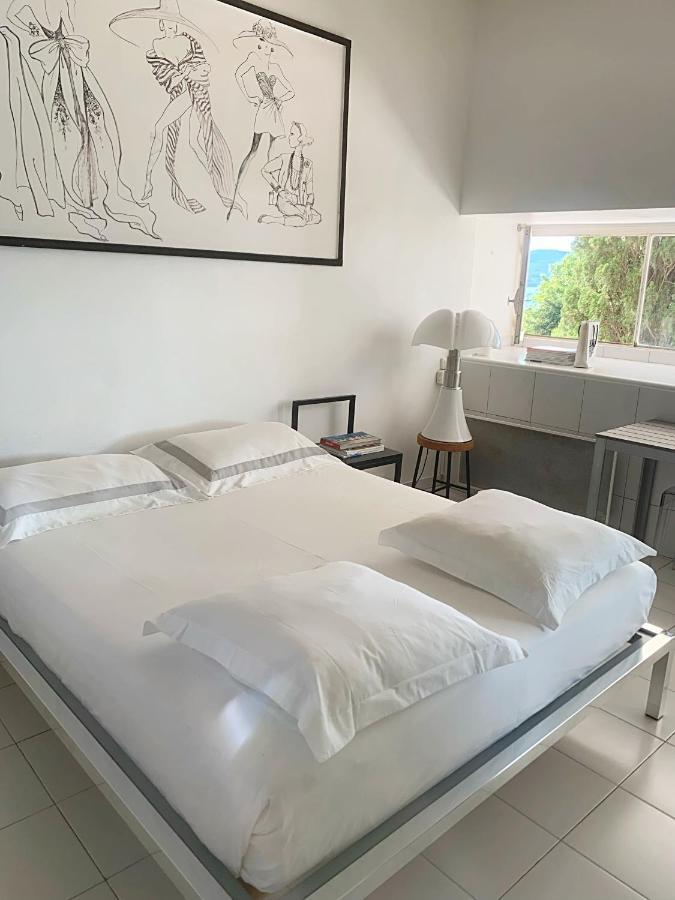 Elegant Studio Et Parking Dans Batiment Historique Saint-Tropez Exterior foto