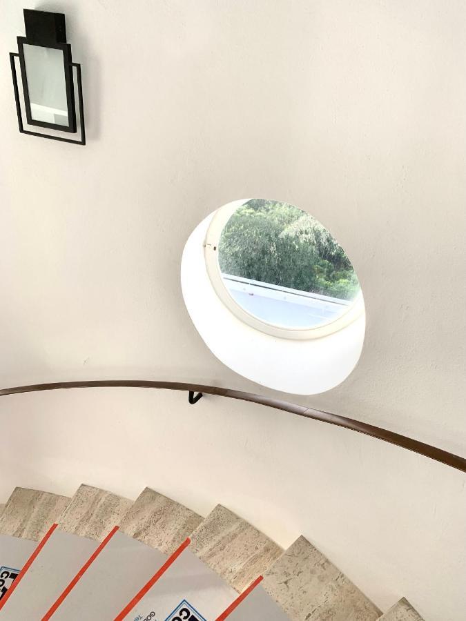 Elegant Studio Et Parking Dans Batiment Historique Saint-Tropez Exterior foto